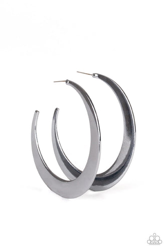 Moon Beam Black Earring